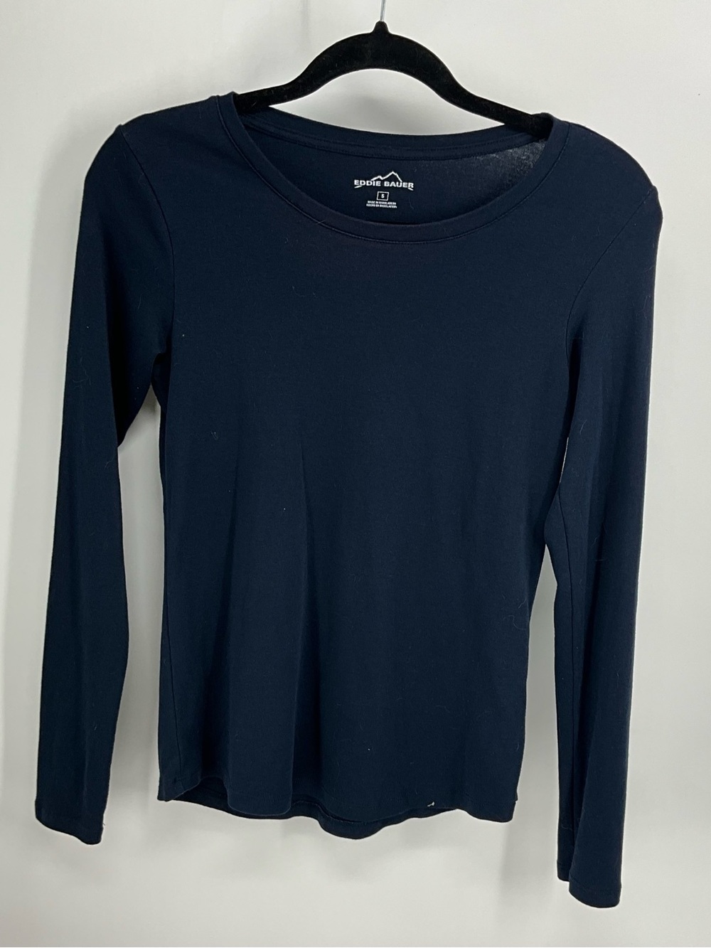 Eddie Bauer Women's Dark Navy Long-Sleeve Crewneck Top S